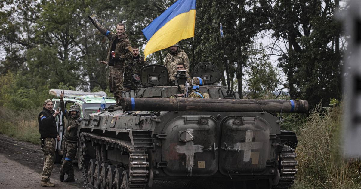 Ocena: Jak USA i Europa pomogły Ukrainie i co należy zrobić